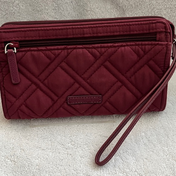 Vera Bradley Bags Rfid Grab And Go Wristlet Poshmark